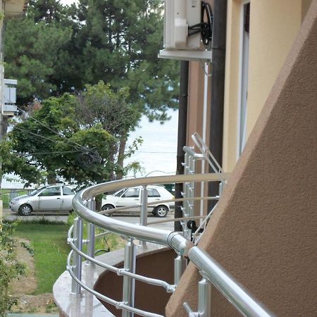 Apartments Elena โอครีด ภายนอก รูปภาพ