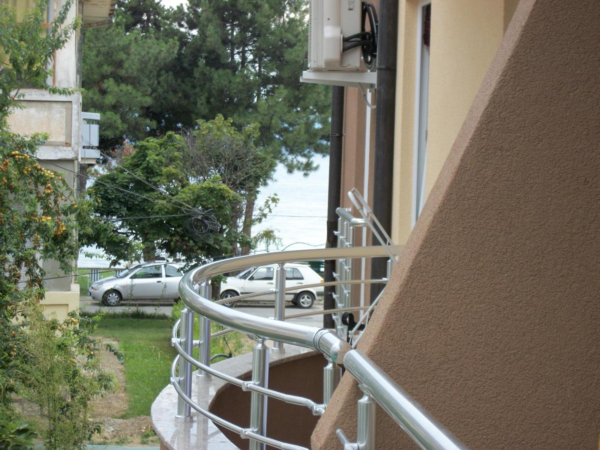 Apartments Elena โอครีด ภายนอก รูปภาพ