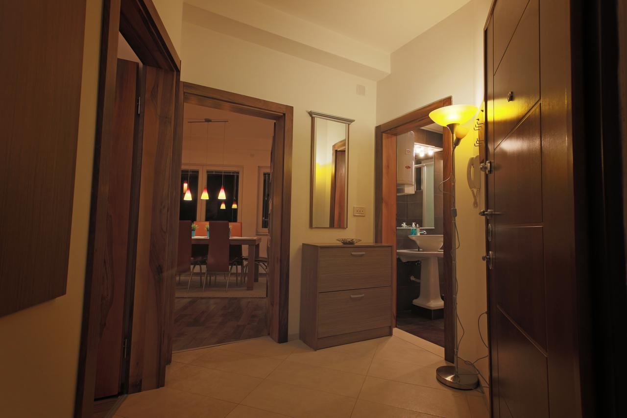 Apartments Elena โอครีด ภายนอก รูปภาพ