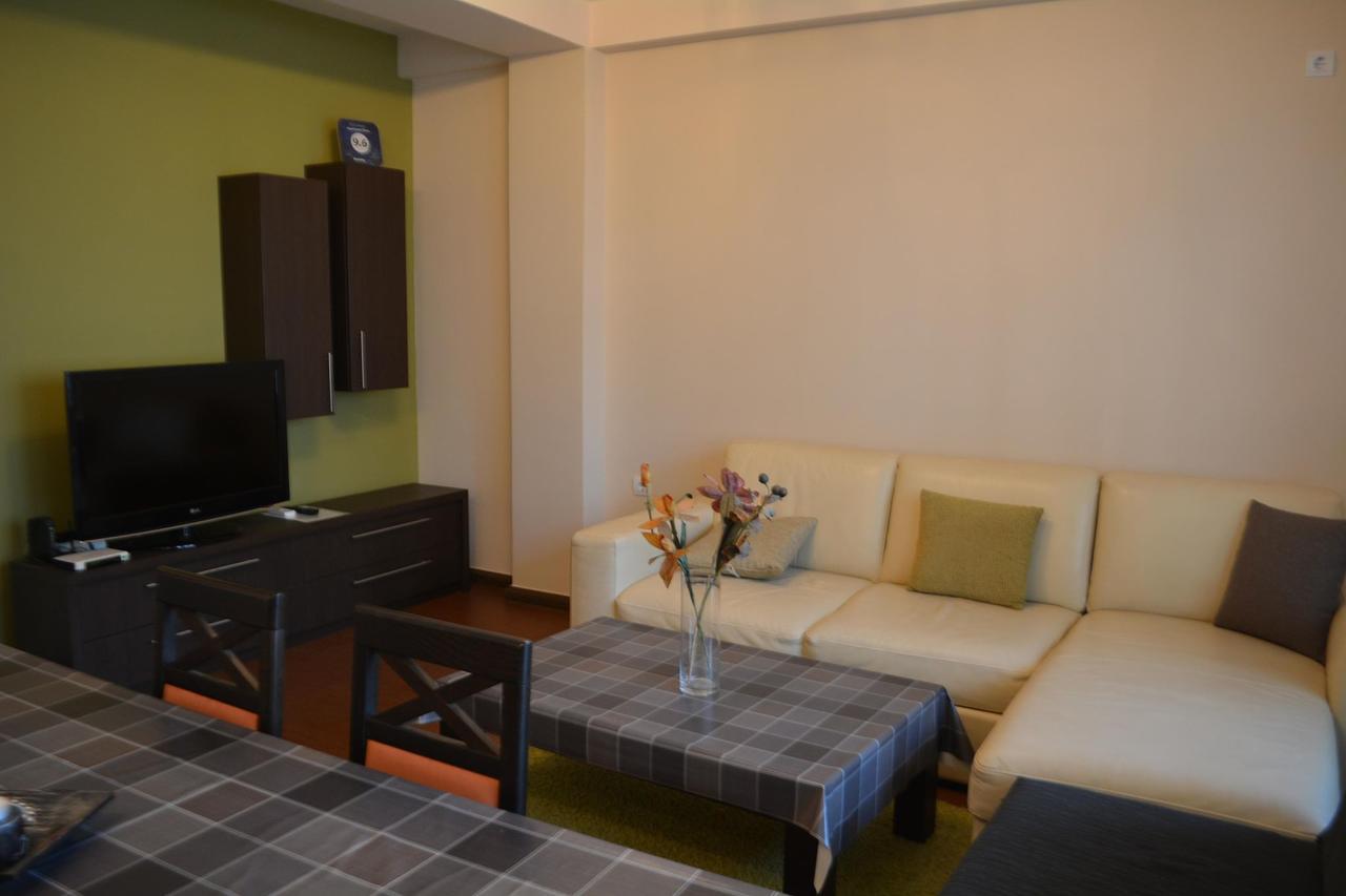 Apartments Elena โอครีด ภายนอก รูปภาพ
